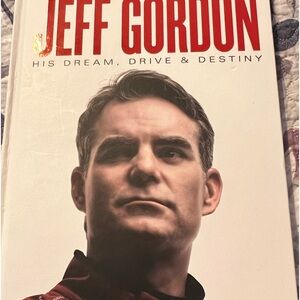 Collectible Jeff Gordon book. Excellent condition.